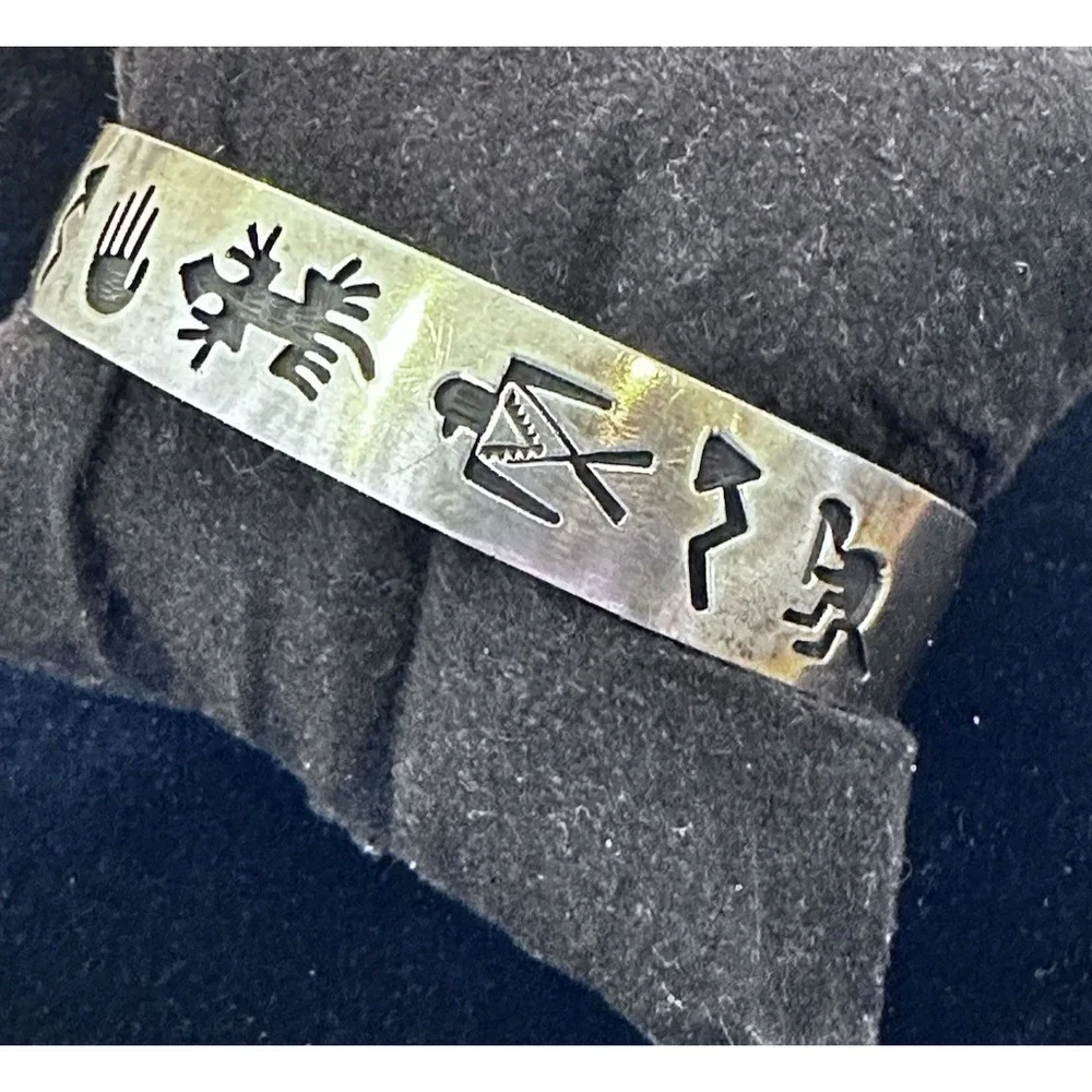 Sterling‎ Silver Cuff Bracelet Signed GM Gerald Mitchell Navajo South Western